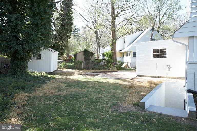 10211 Procter Street Silver Spring, MD 20901 - Photo 12 of 30 View