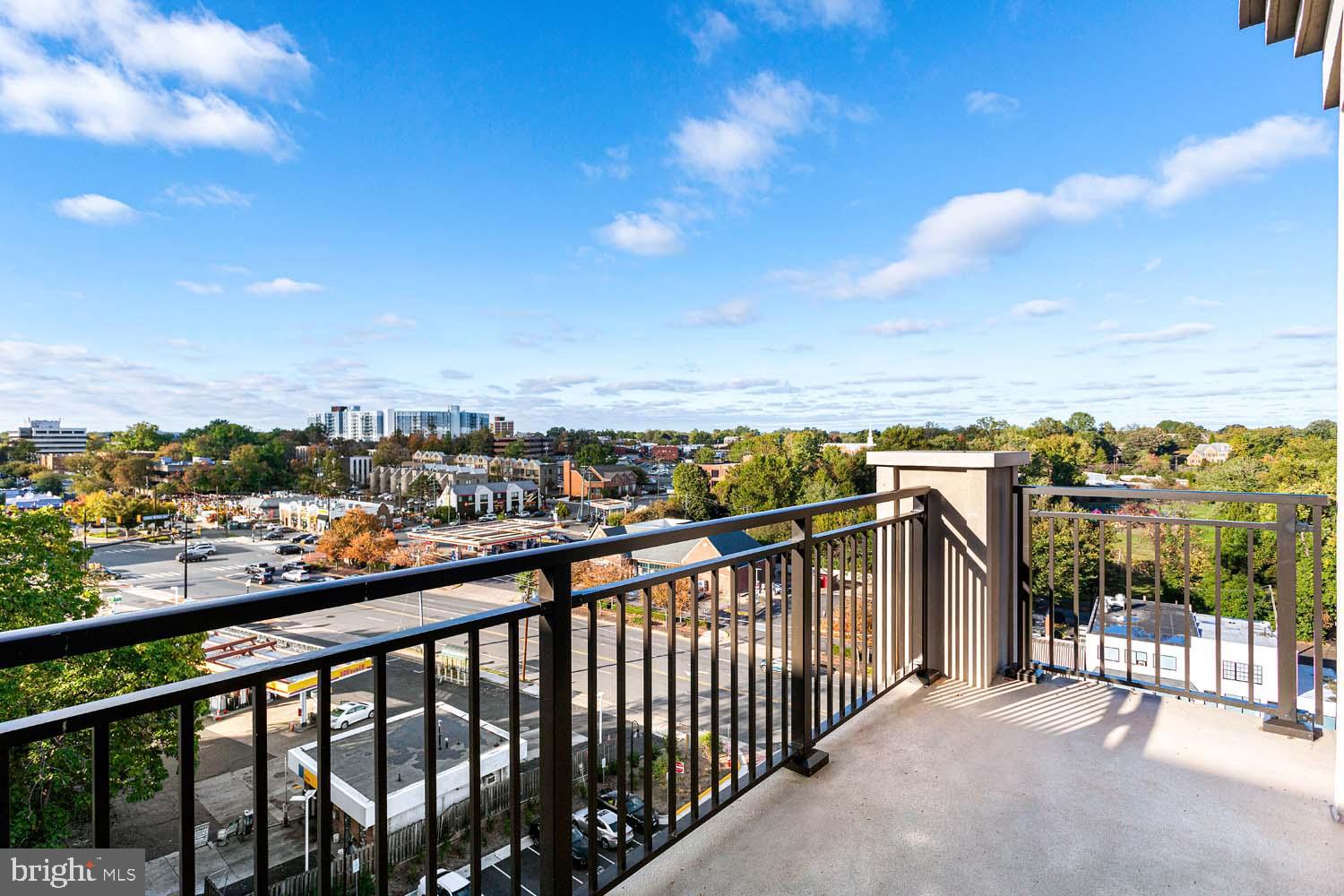 6718 Lowell Avenue, Unit 702 McLean, VA 22101 - Photo 9 of 75 a view of city from a balcony