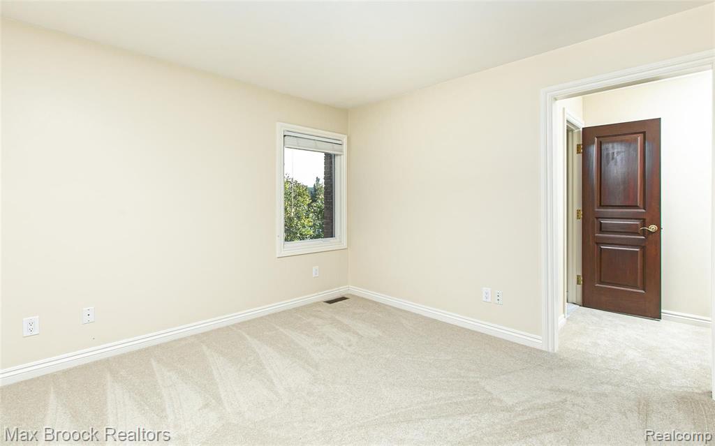 4865 Crestone Way Rochester, MI 48306 - Photo 51 of 63