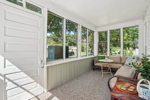 $269,000 | 302 Wyoming Street East, St. Paul, MN 55107