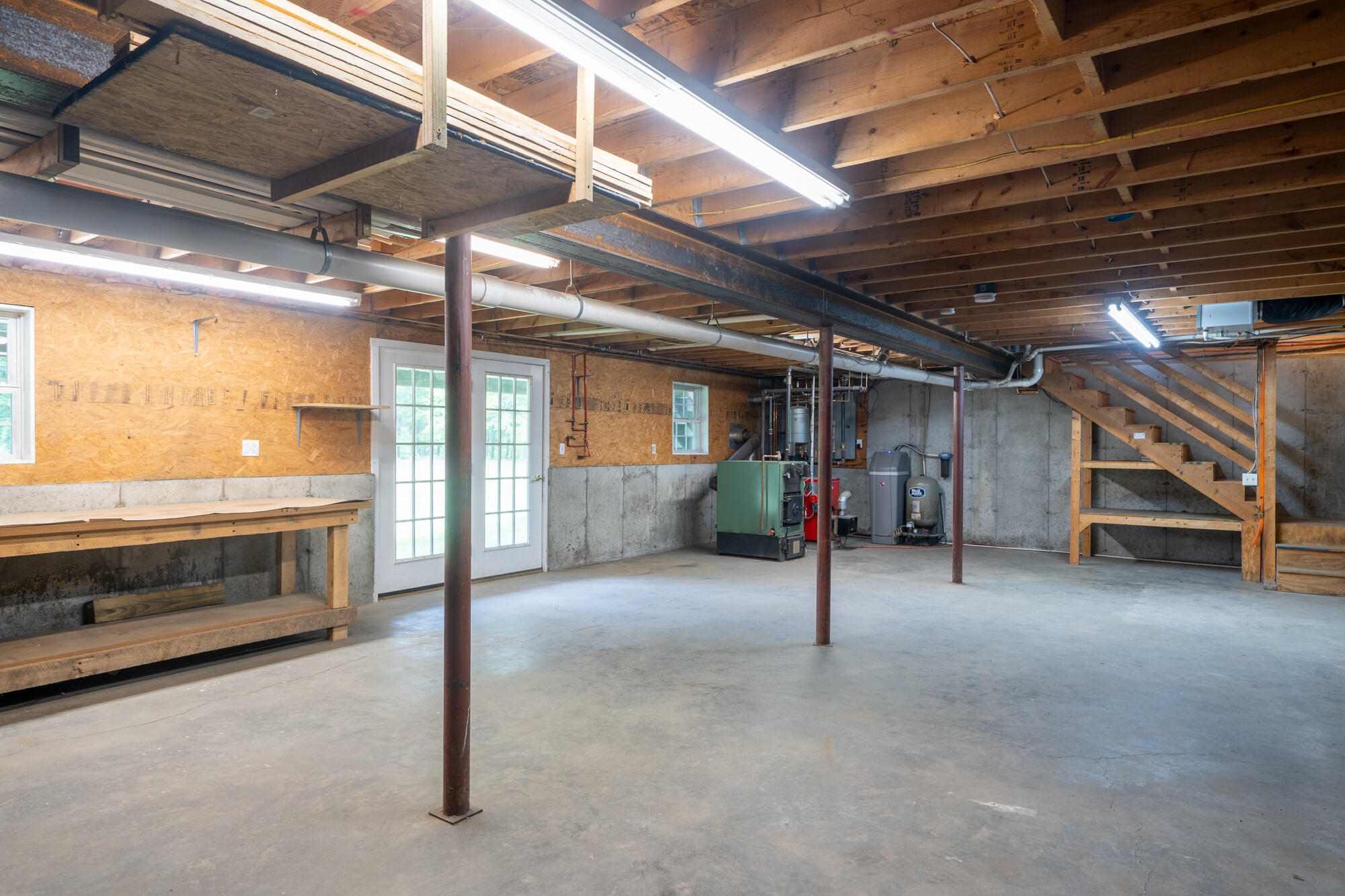 188 New County Road Saco, ME 04072 - Photo 32 of 49 188 New County Road-43