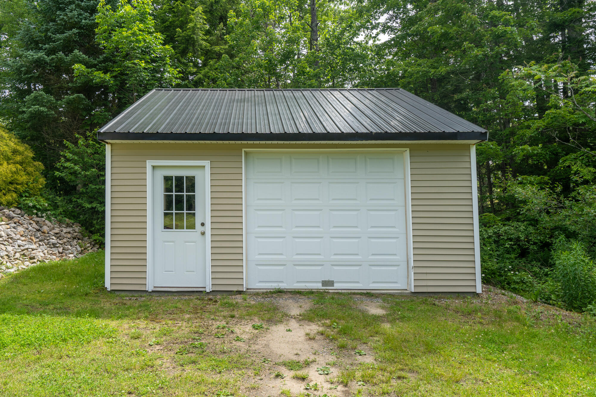 188 New County Road Saco, ME 04072 - Photo 40 of 49 188 New County Road-5