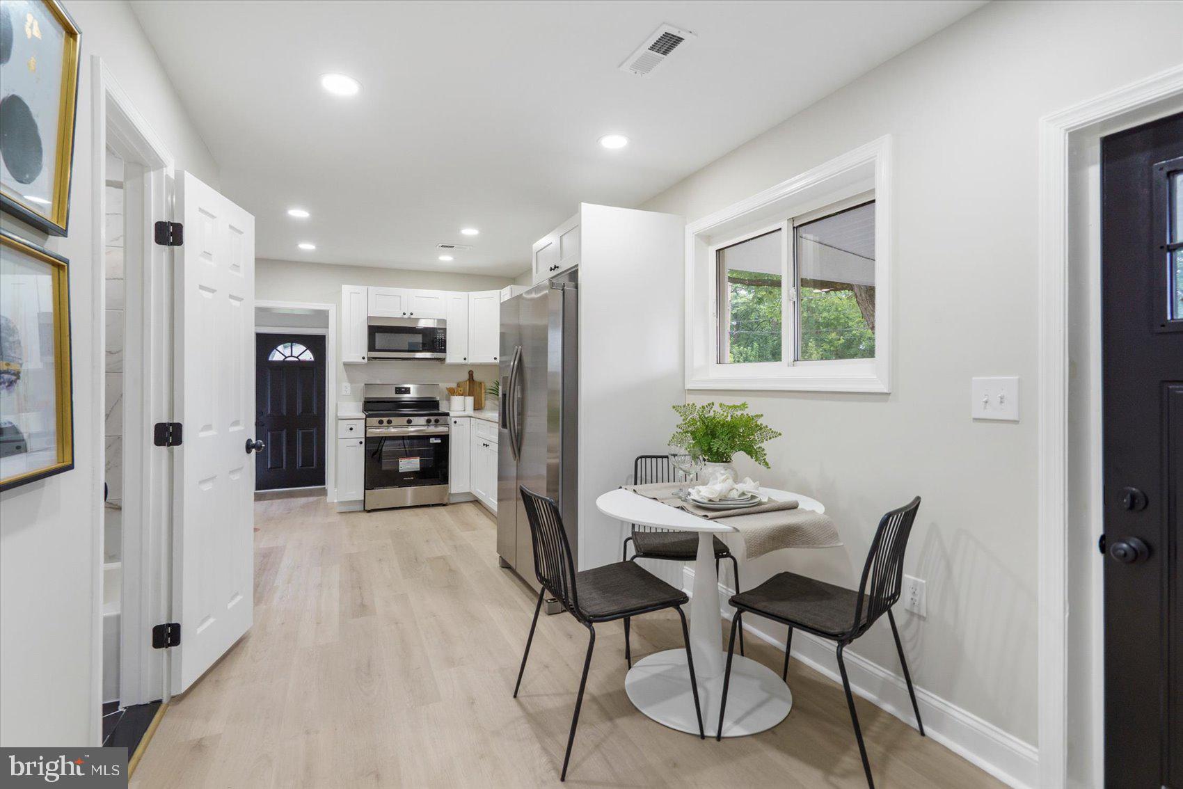 5912 Helfrich Road Baltimore, MD 21225 - Photo 4 of 21 Gallery Image 4