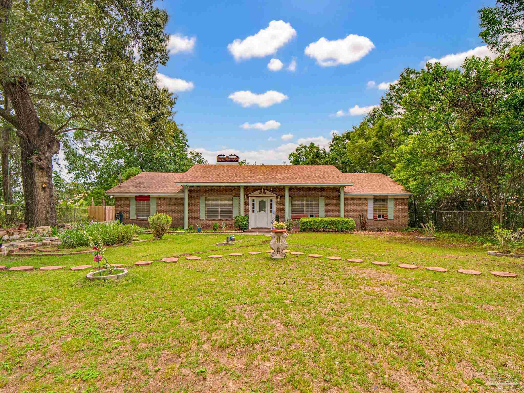 8246 Chellie Road Pensacola, FL 32526 - Photo 8 of 69