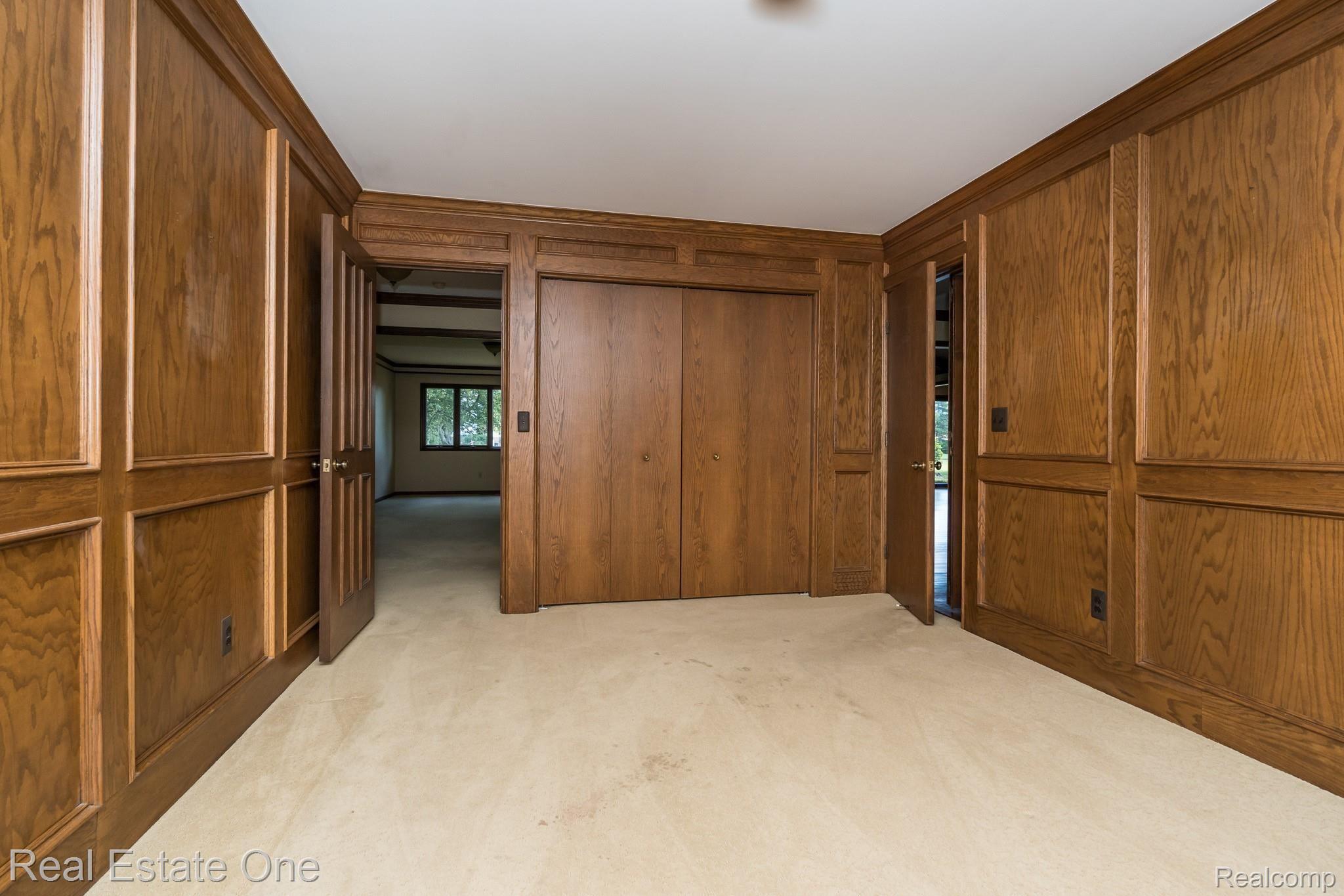 630 Baker Street Rochester, MI 48307 - Photo 18 of 33 Bedroom or office