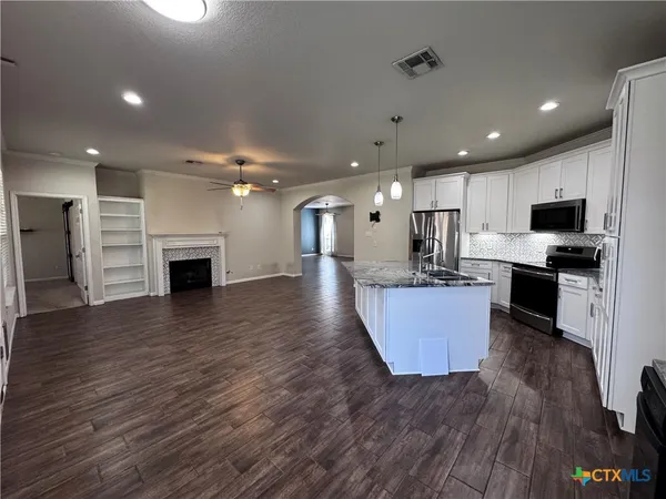 $2,395 | 606 Lantana Street, Harker Heights, TX 76548