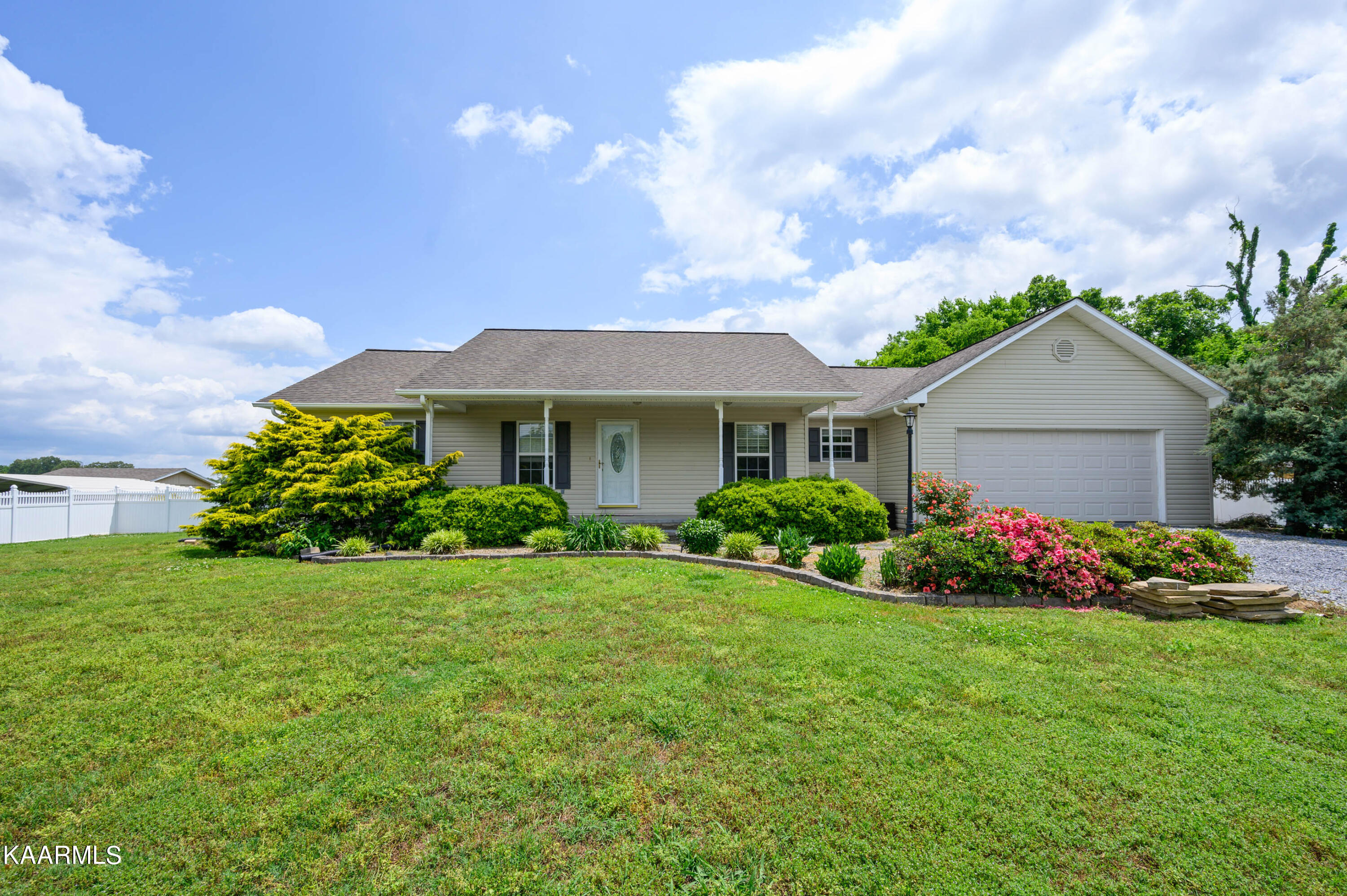 1602 Shale Road Newport, TN 37821 - Photo 1 of 24 DSC_0279