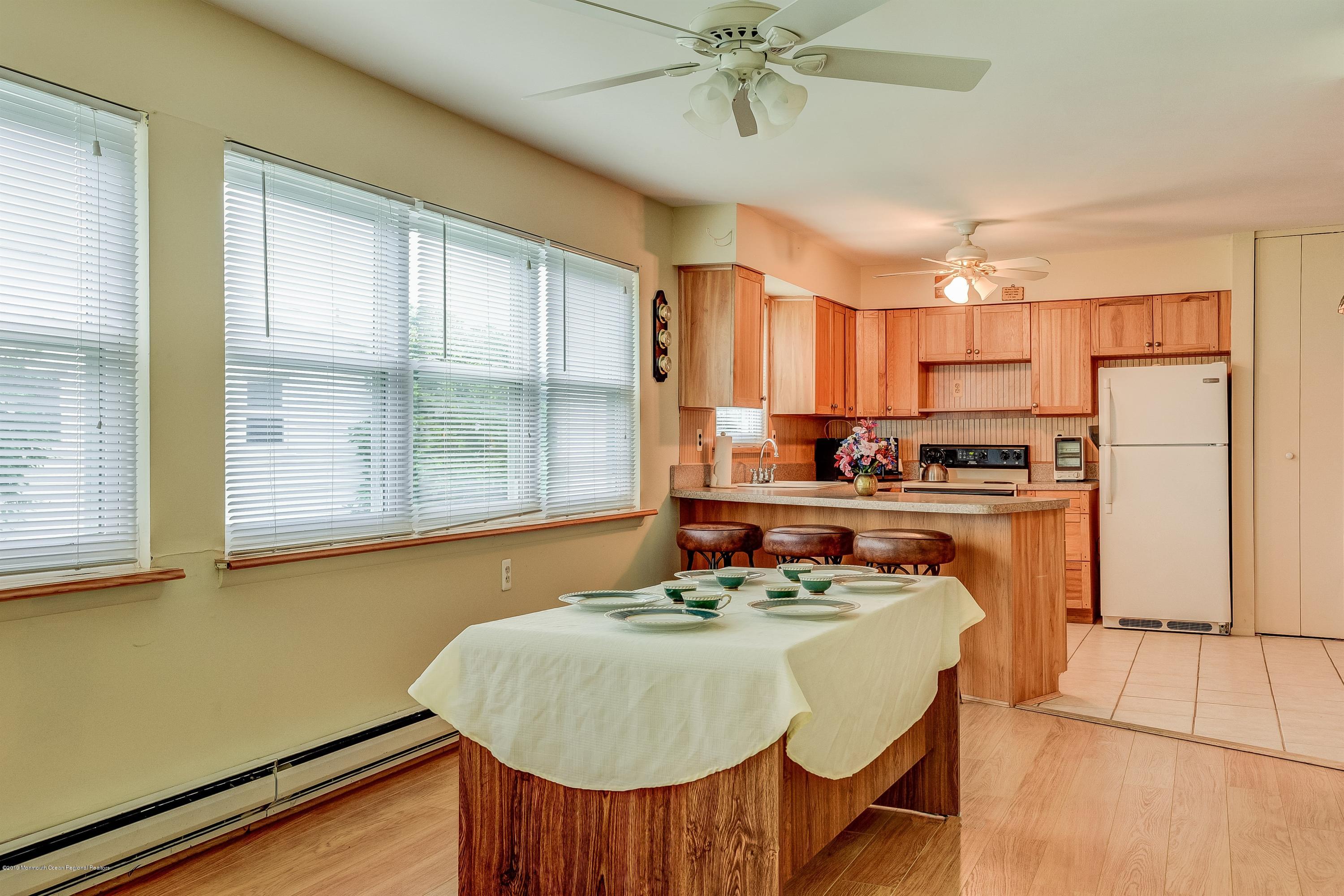 23 Keats Road Brick, NJ 08724 - Photo 11 of 21 011_Dining Room