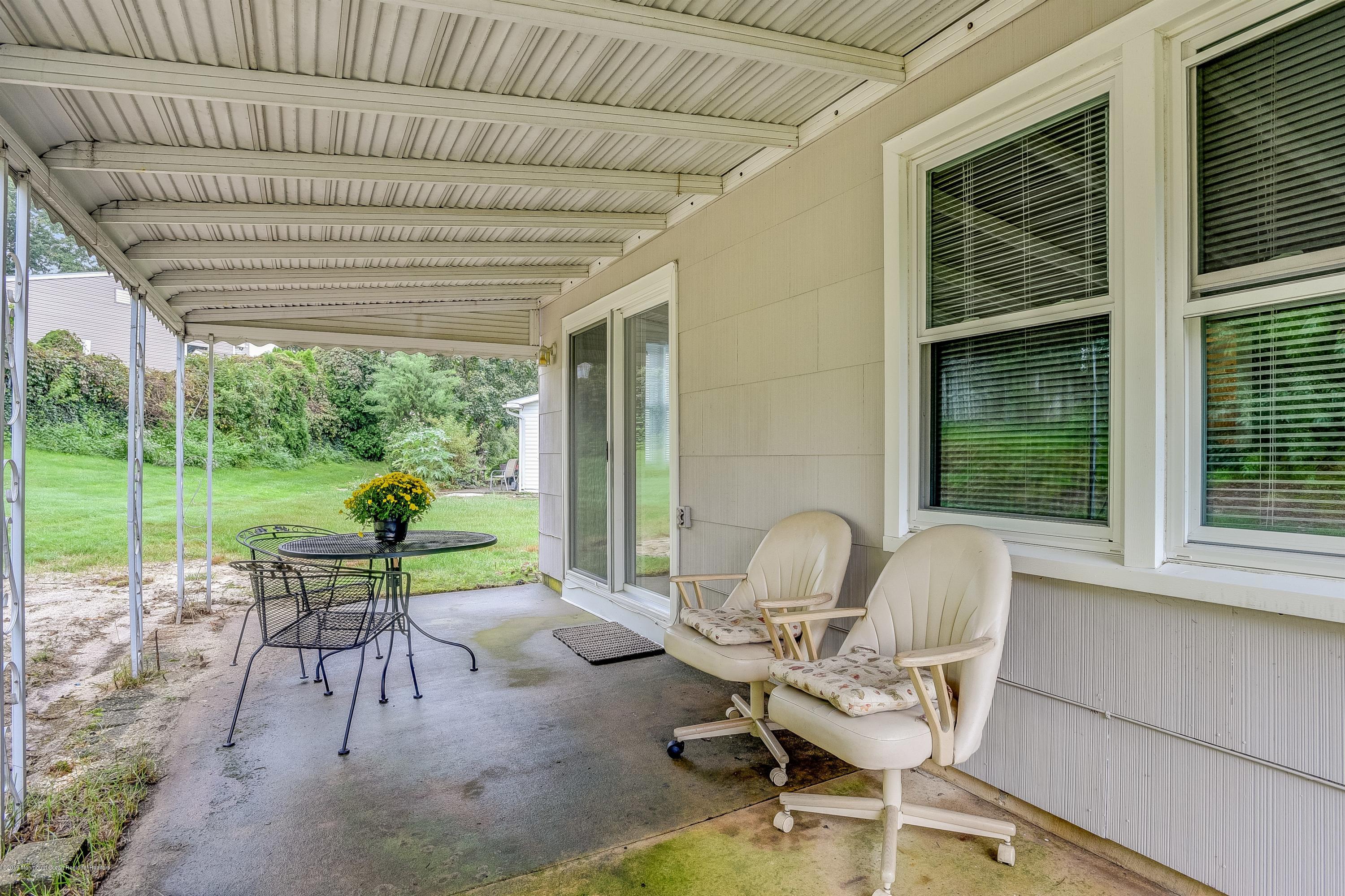 23 Keats Road Brick, NJ 08724 - Photo 15 of 21 015_Patio