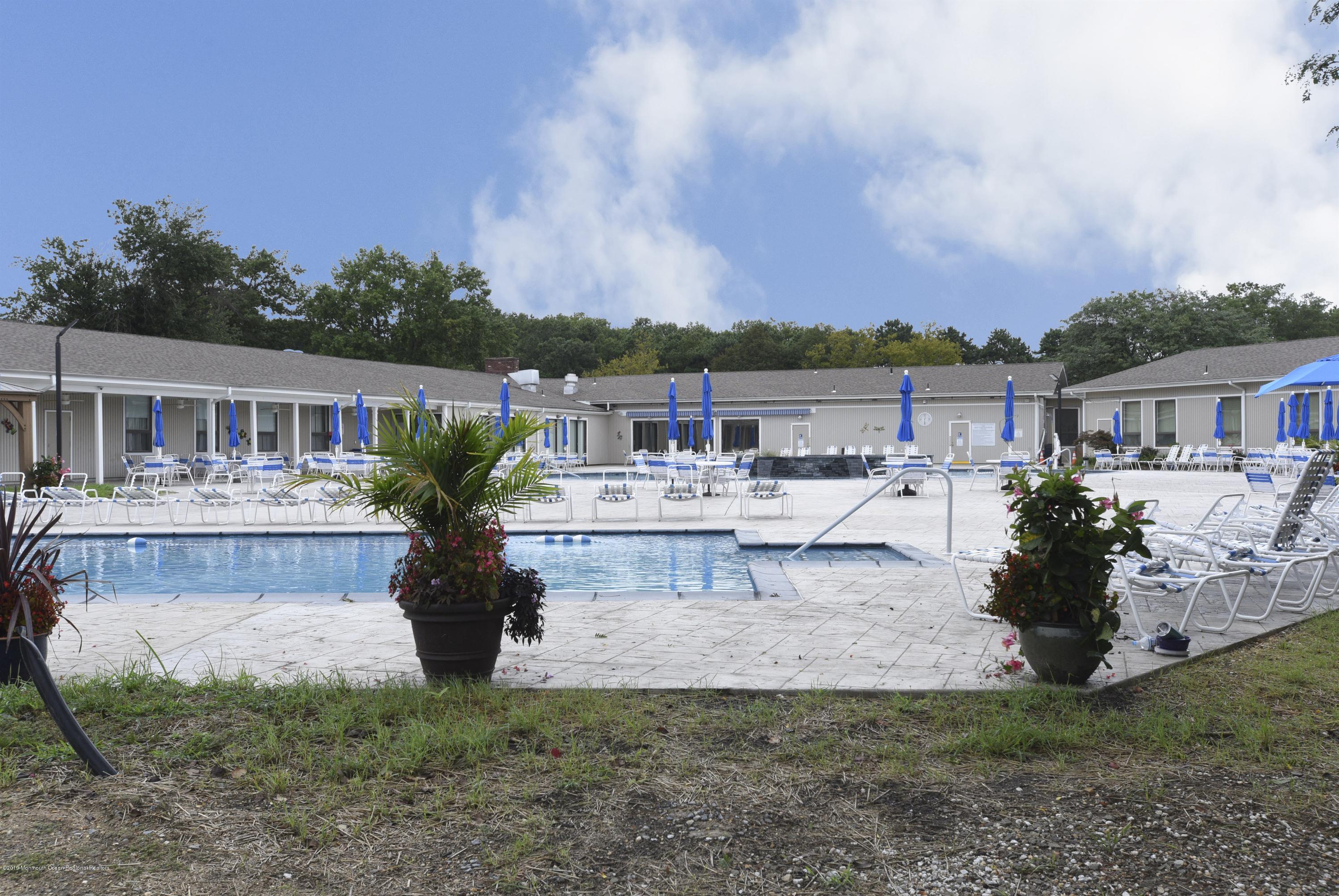 23 Keats Road Brick, NJ 08724 - Photo 17 of 21 017_Pool