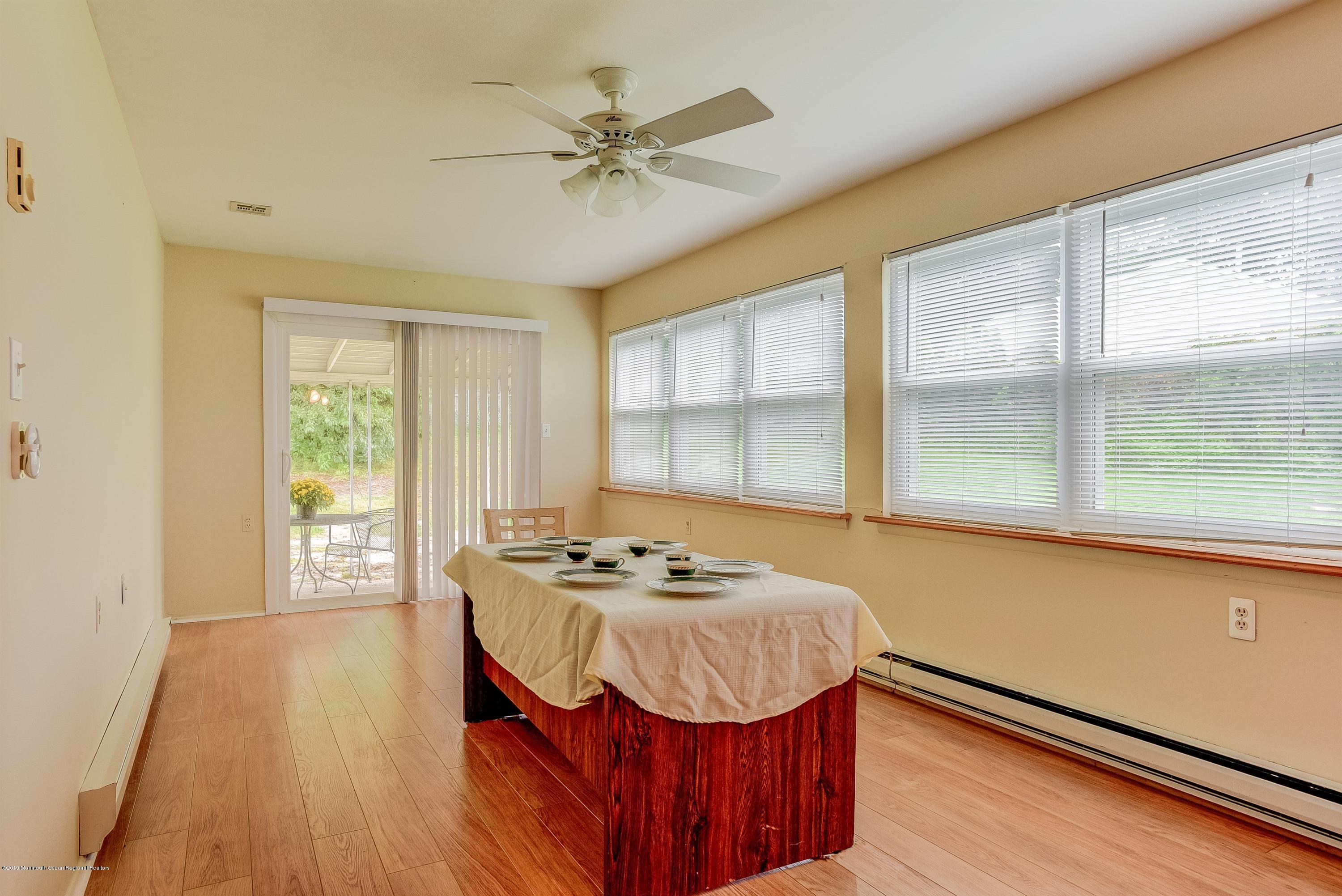 23 Keats Road Brick, NJ 08724 - Photo 10 of 21 010_Dining Room