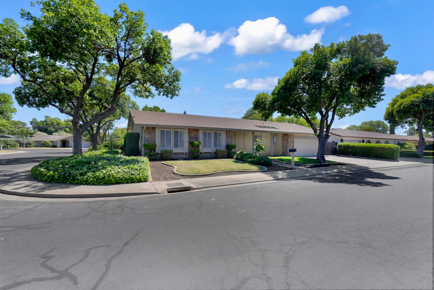 2720 Harvest Road Modesto, CA 95355 - Photo 2 of 18
