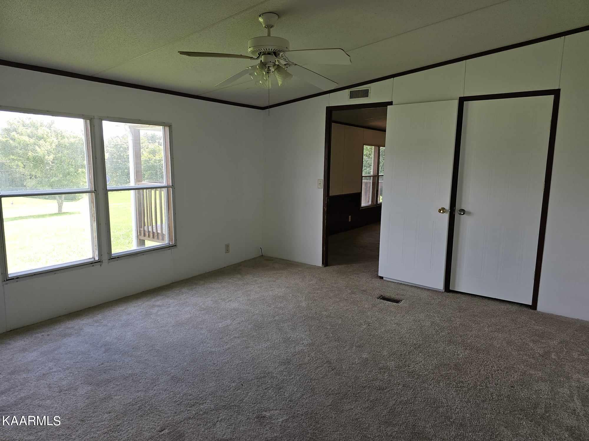 261 Ely Road Bulls Gap, TN 37711 - Photo 13 of 28 363686698_321588383728624_35746602073687
