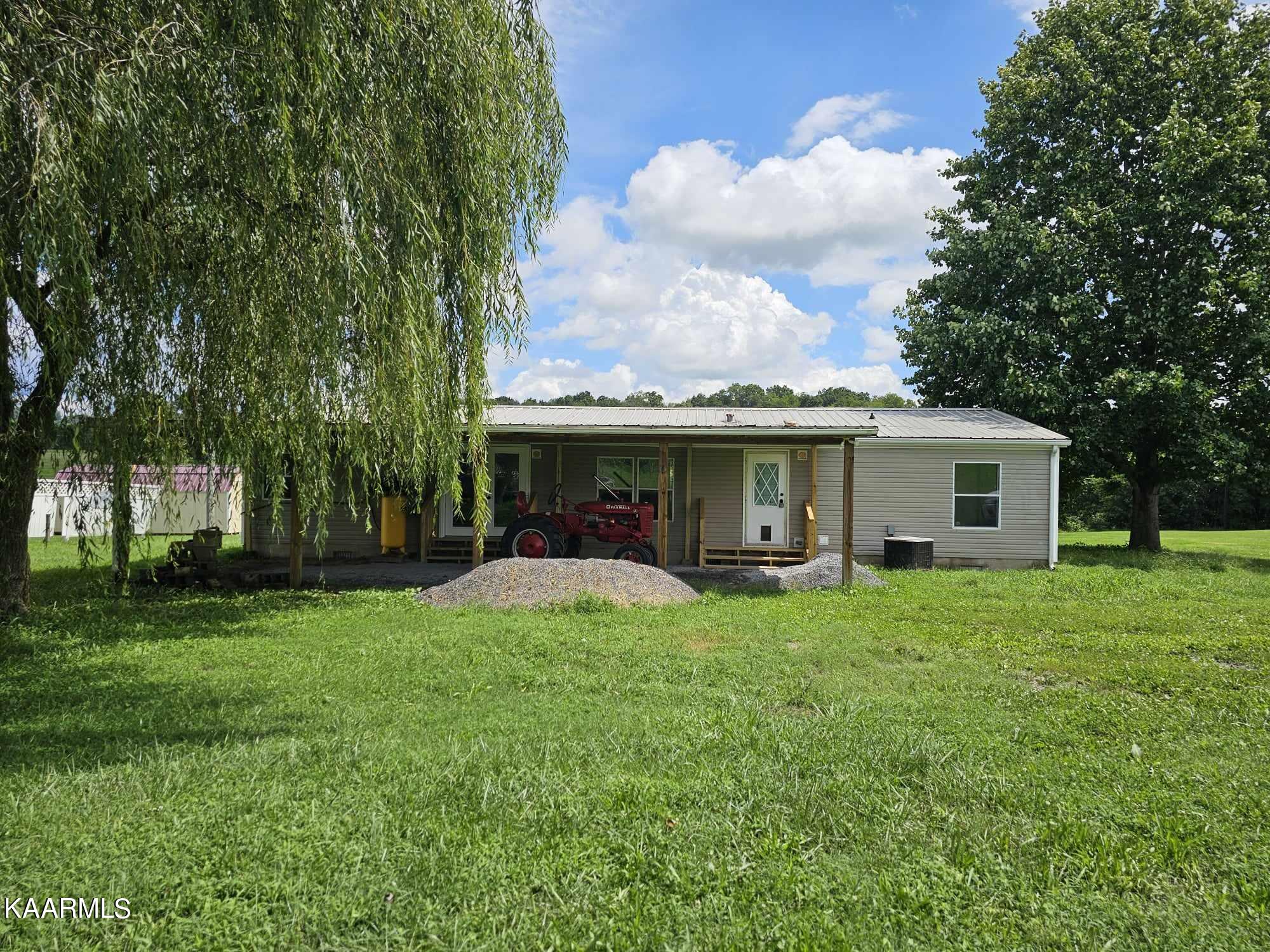 261 Ely Road Bulls Gap, TN 37711 - Photo 20 of 28 367509363_1145185493107282_8466597864444