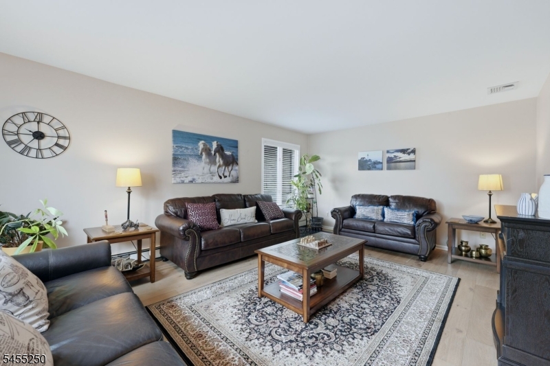 41 Florham Road Parsippany, NJ 07054 - Photo 9 of 49 Gallery Image 9
