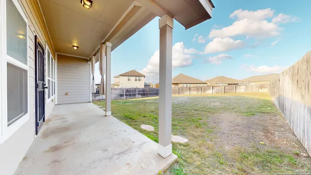 $2,400 | 5911 Akin Glen, San Antonio, TX 78261