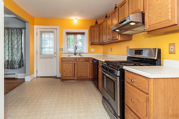 105 Reed Avenue Everett, MA 02149 - Photo 5 of 20 Gallery Image 5