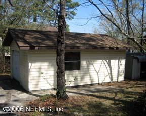 307 Southeast 46th Loop Keystone Heights, FL 32656 - Photo 5 of 10 Garage
