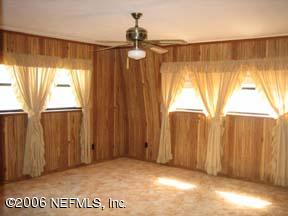 307 Southeast 46th Loop Keystone Heights, FL 32656 - Photo 7 of 10 Upstairs Bedroom