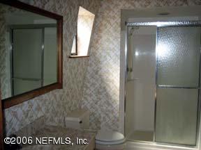 307 Southeast 46th Loop Keystone Heights, FL 32656 - Photo 8 of 10 Bath