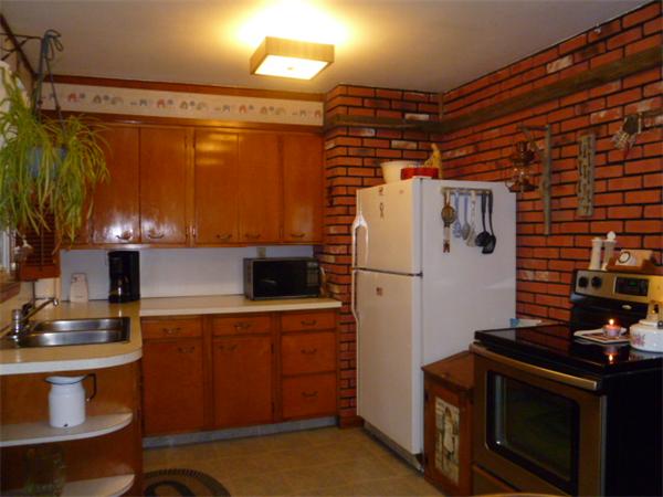 56 Maple Avenue Ware, MA 01082 - Photo 11 of 30 Gallery Image 11