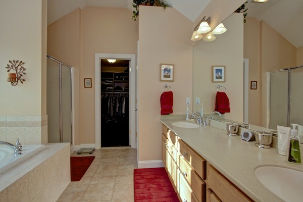 24 Rons Way Framingham, MA 01701 - Photo 23 of 27 Gallery Image 23