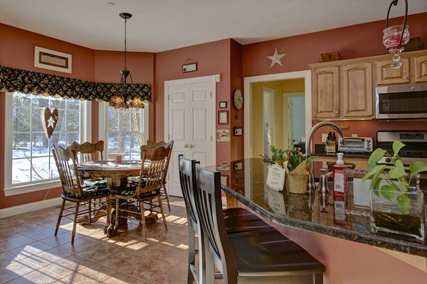 24 Rons Way Framingham, MA 01701 - Photo 9 of 27 Gallery Image 9