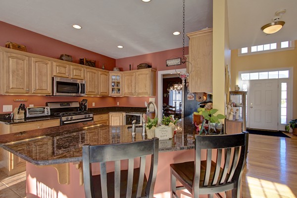 24 Rons Way Framingham, MA 01701 - Photo 10 of 27 Gallery Image 10