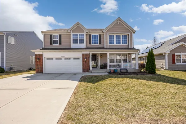 $548,000 | 1863 Lake Bluff Lane, Pingree Grove, IL 60140