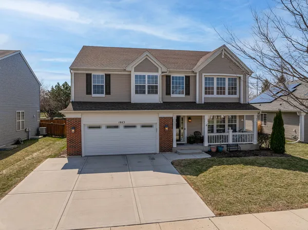 $548,000 | 1863 Lake Bluff Lane, Pingree Grove, IL 60140