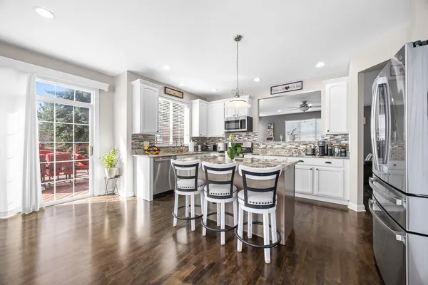 $548,000 | 1863 Lake Bluff Lane, Pingree Grove, IL 60140