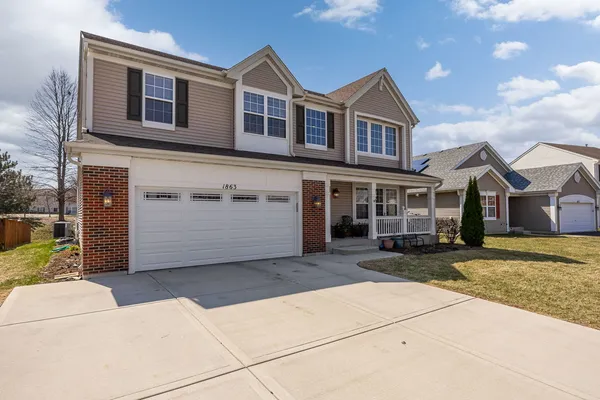 $548,000 | 1863 Lake Bluff Lane, Pingree Grove, IL 60140