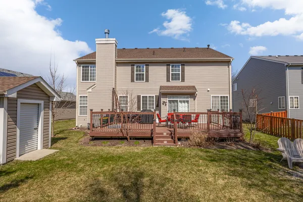 $548,000 | 1863 Lake Bluff Lane, Pingree Grove, IL 60140