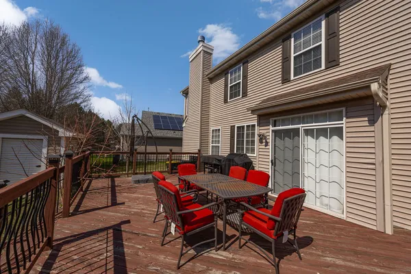 $548,000 | 1863 Lake Bluff Lane, Pingree Grove, IL 60140