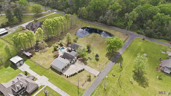 $899,000 | 23710 Portwood Lane, Zachary, LA 70791