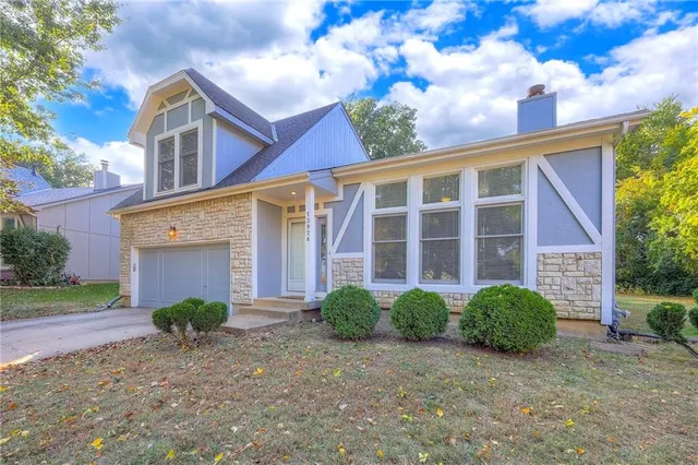 $399,950 | 13928 West 109th Street, Lenexa, KS 66215