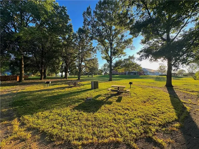 $399,950 | 13928 West 109th Street, Lenexa, KS 66215