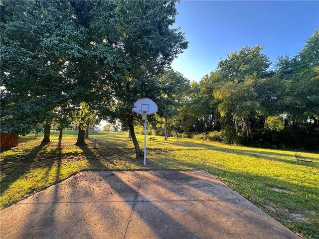 $399,950 | 13928 West 109th Street, Lenexa, KS 66215