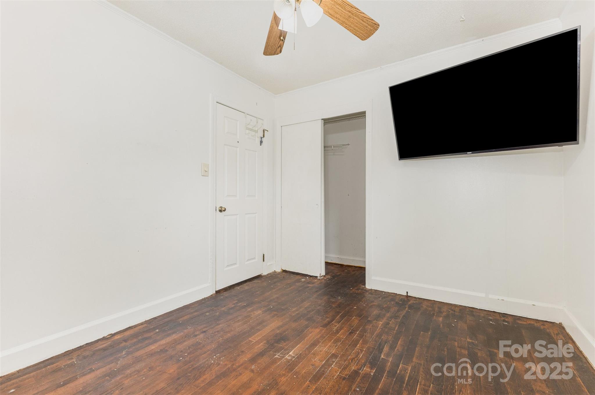 281 South Sutton Road Fort Mill, SC 29708 - Photo 13 of 21 a view of a livingroom with wooden floor