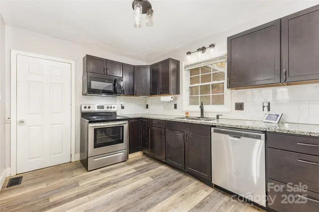 $290,000 | 281 South Sutton Road, Fort Mill, SC 29708