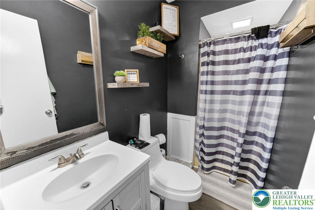 1863 Aster Road Macungie, PA 18062 - Photo 15 of 28 Gallery Image 15