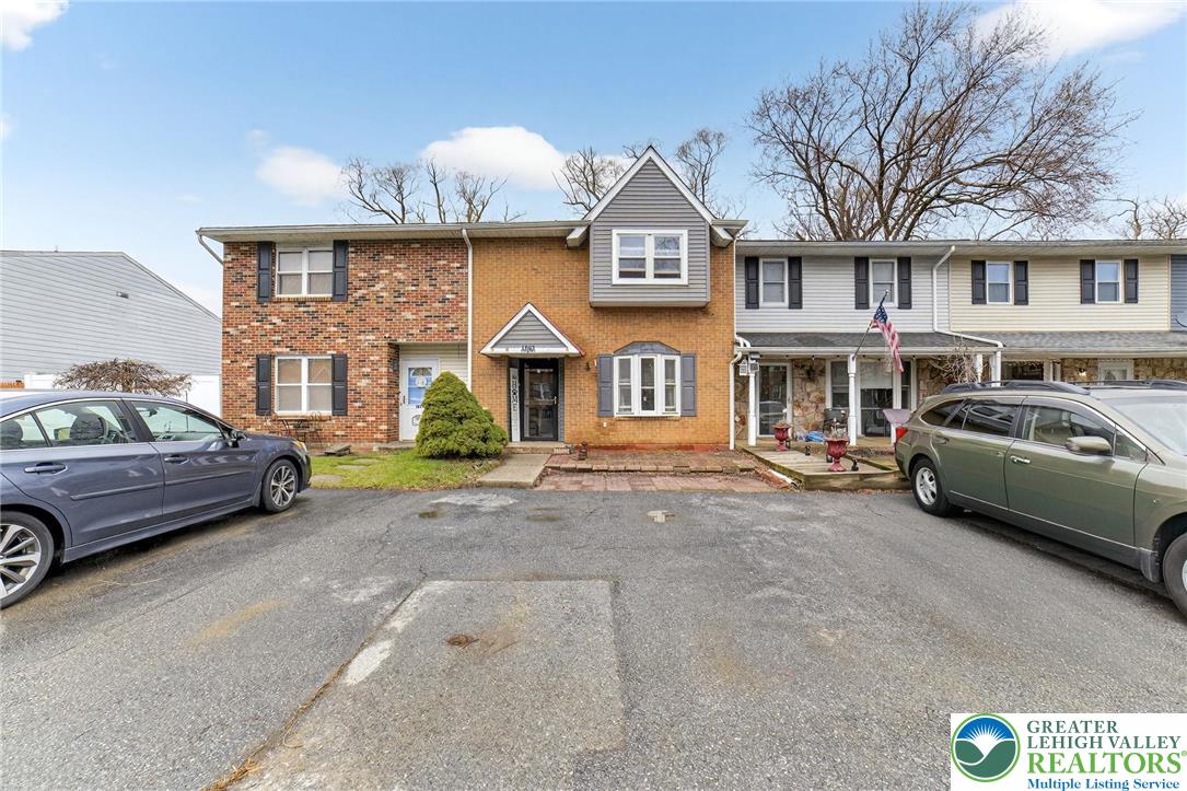 1863 Aster Road Macungie, PA 18062 - Photo 2 of 28 Gallery Image 2