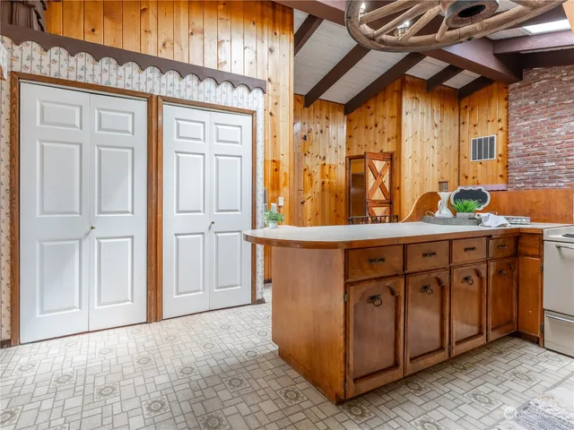 $750,000 | 4590 East Nahahum Canyon Road, Cashmere, WA 98815