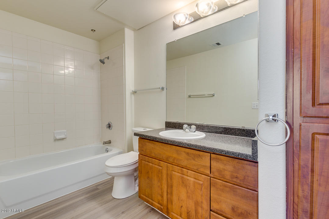909 East Camelback Road, Unit 3139 Phoenix, AZ 85014 - Photo 14 of 41 Master Bath