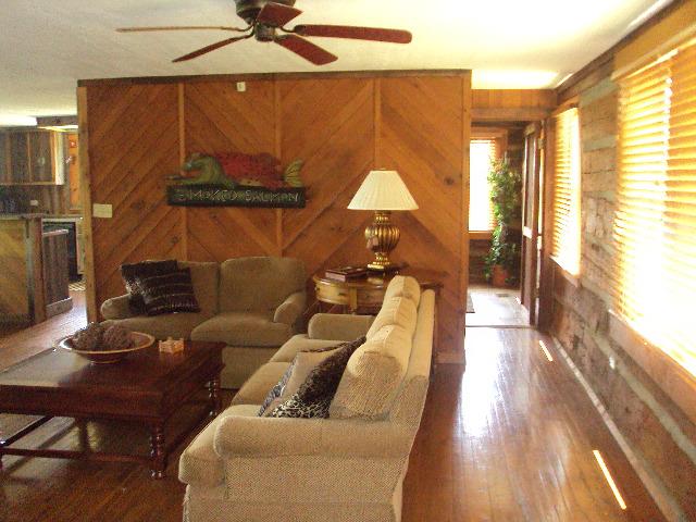 7520 Sarah Thomas Road Silver Point, TN 38582 - Photo 11 of 20 Hall to bath off of Living room