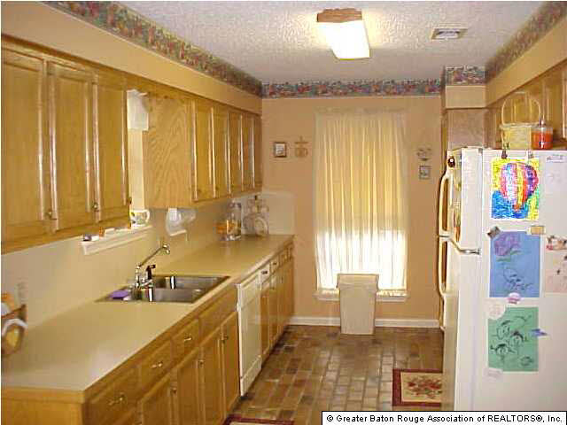 5121 Hickory Ridge Boulevard Baton Rouge, LA 70817 - Photo 3 of 9 Gallery Image 3