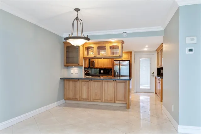 $1,825 | 2731 Northeast 14th Street Causeway, Unit 227, Pompano Beach, FL 33062