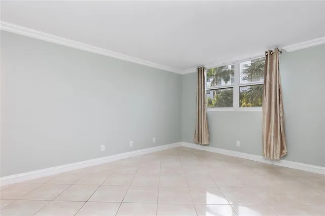 $1,825 | 2731 Northeast 14th Street Causeway, Unit 227, Pompano Beach, FL 33062