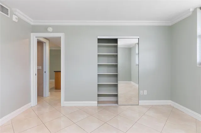 $1,825 | 2731 Northeast 14th Street Causeway, Unit 227, Pompano Beach, FL 33062