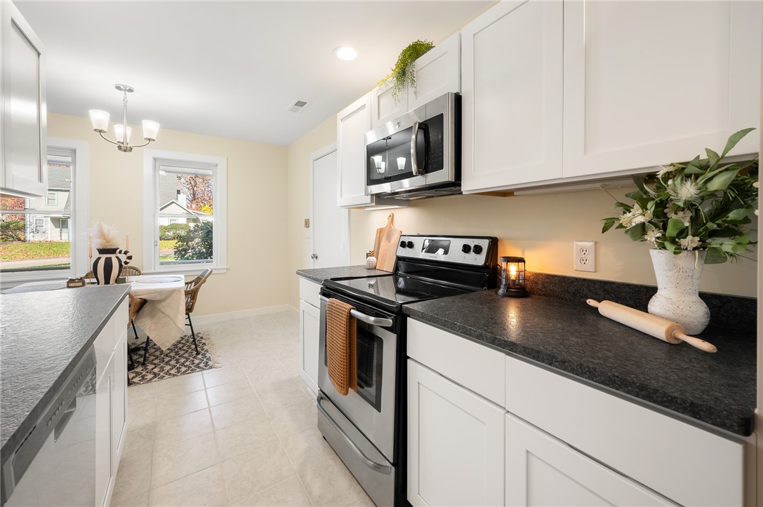 25 Captains Drive, Unit 14A Westerly, RI 02891 - Photo 5 of 20